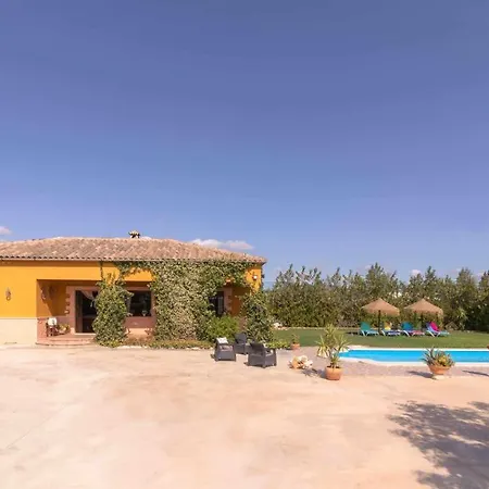Lucrecia Holiday home La Lantejuela